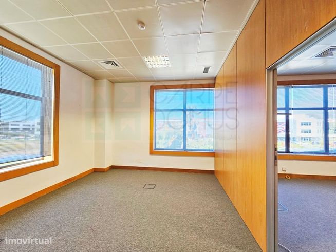 Escritórios com 780 m² na Quinta da Beloura-33