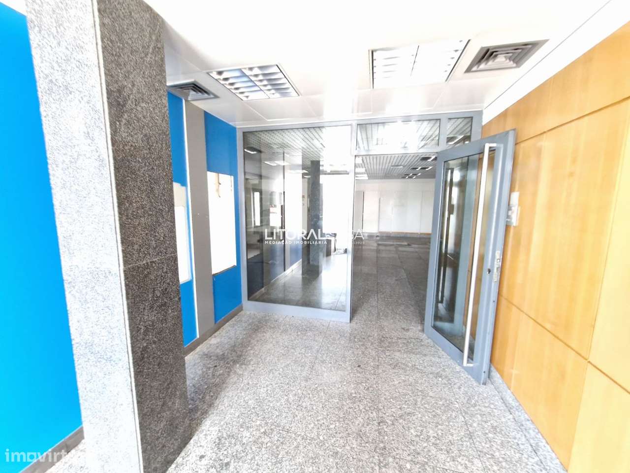 Loja de Rua na Av. José Estevão - Gafanha da Nazaré - Grande imagem: 2/18