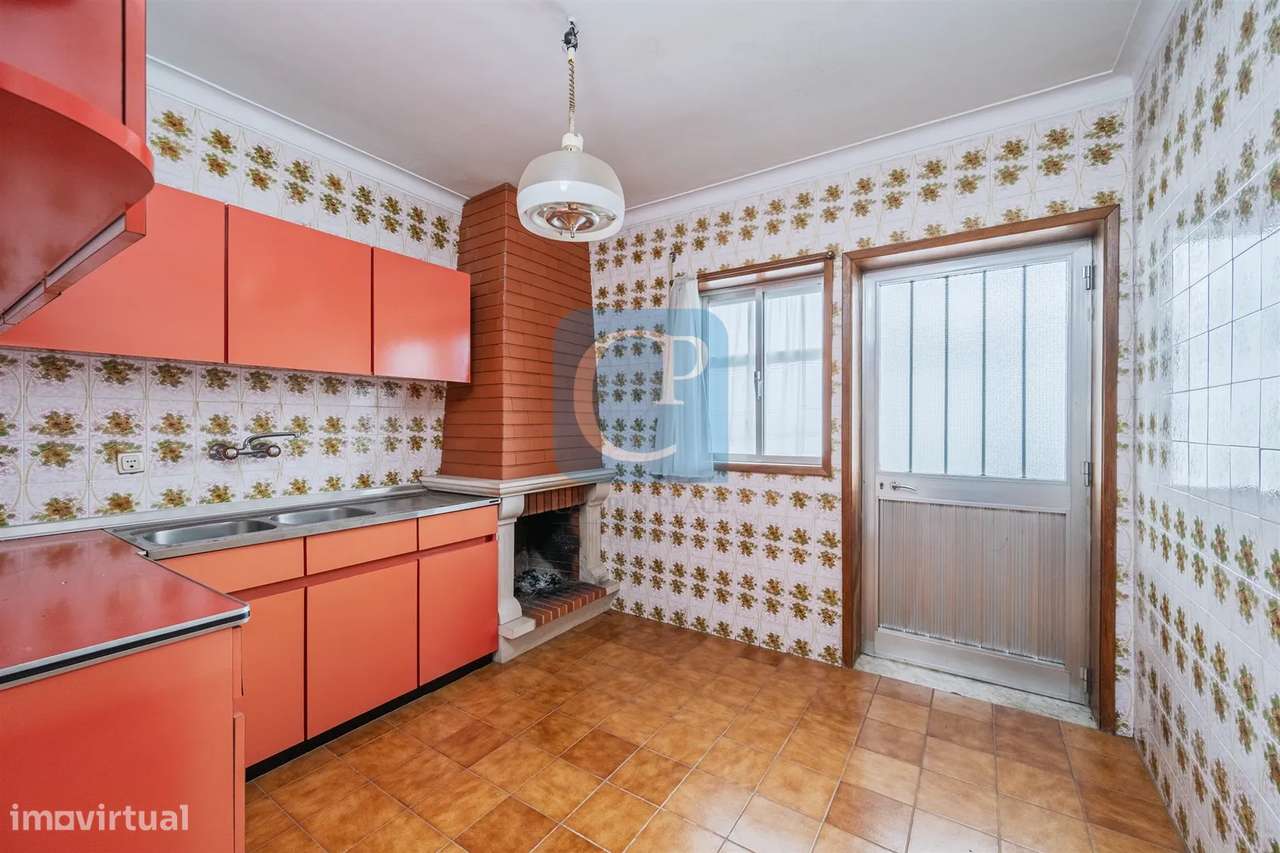 Moradia com dois apartamentos independentes em Vila Nova de Gaia-12