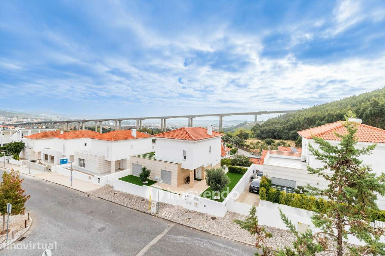 Apartamento T3 Duplex novo, com terraço e garagem, em Loures-14