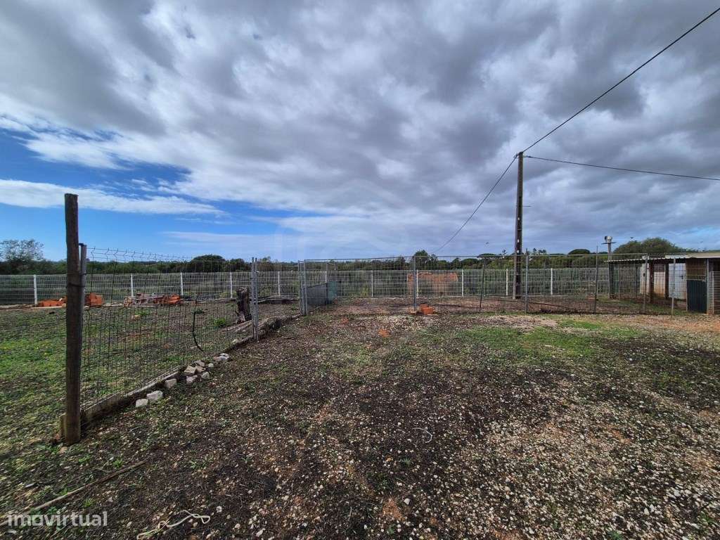 TERRENO PRONTO A USAR - RÚSTICO, PRÓXIMO À VILA SOL - Grande imagem: 4/41