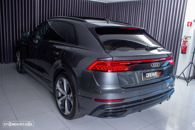 Audi Q8 60 TFSIe quattro S line Tiptronic - 2