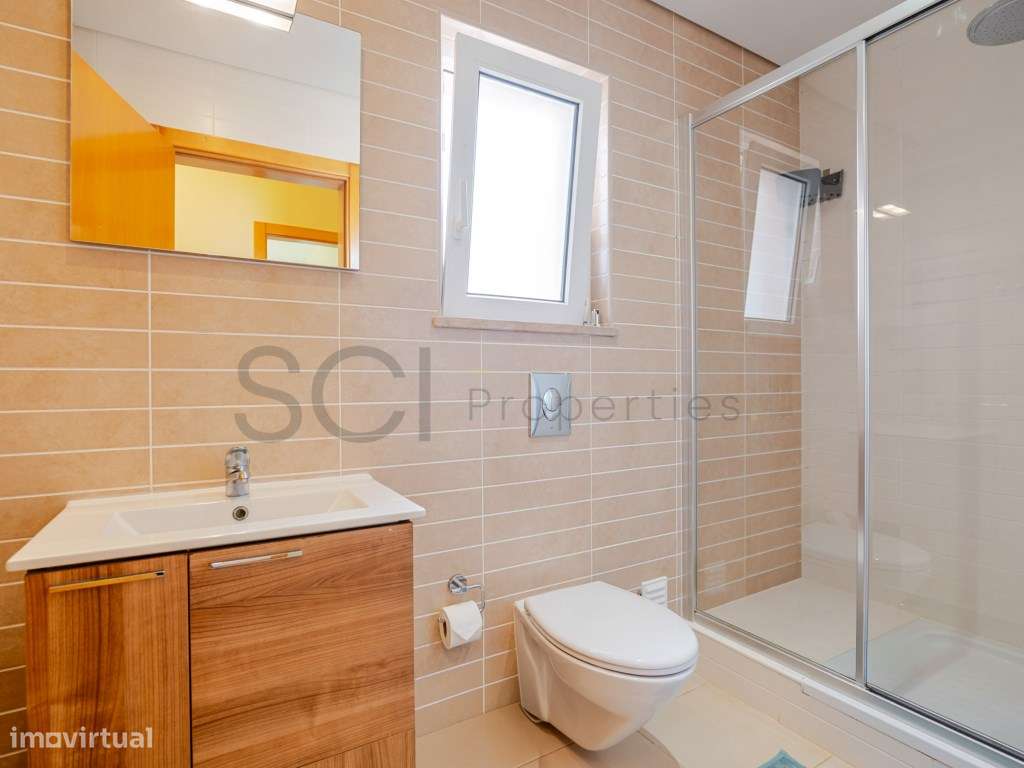 Apartamento T2 com piscina privativa em Burgau.-12