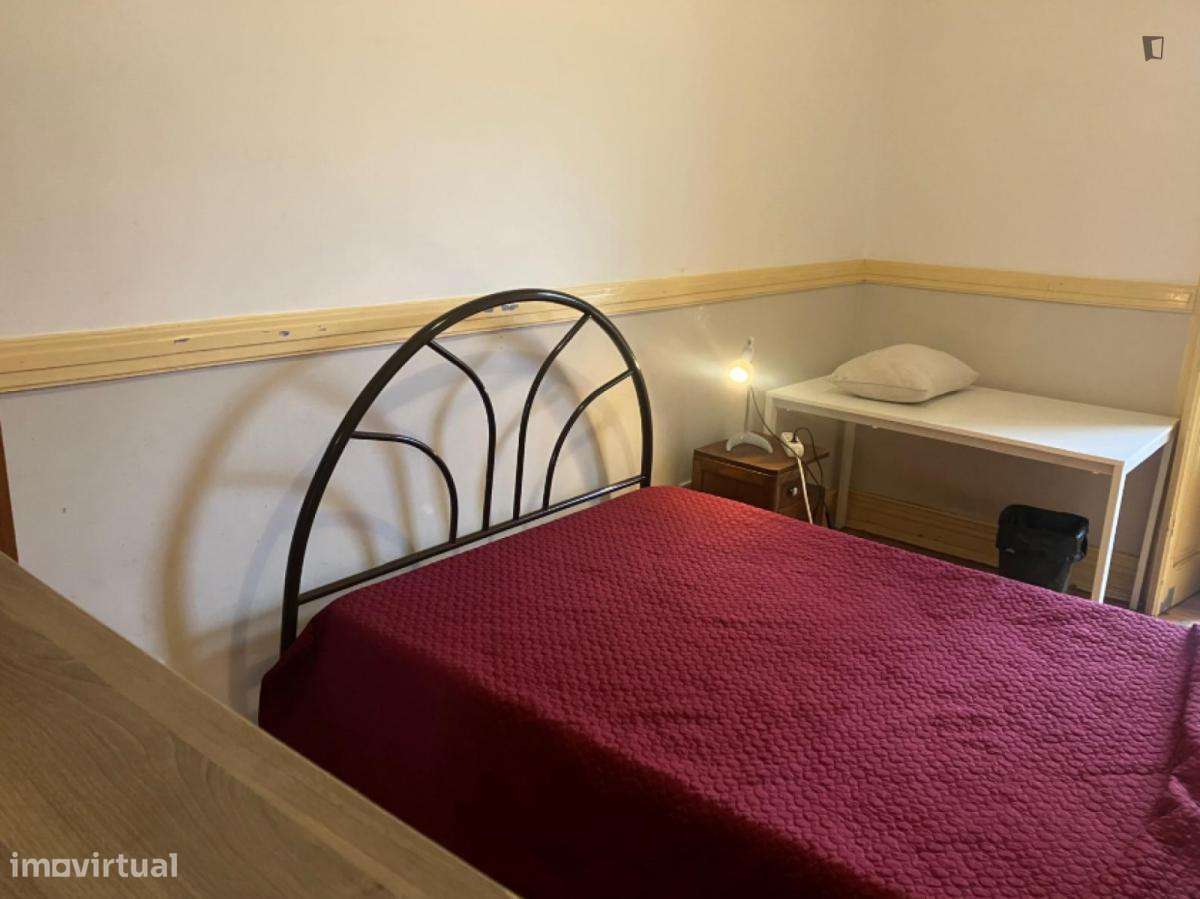 Quarto - localizado em Alcântara Lisbon - Grande imagem: 5/7