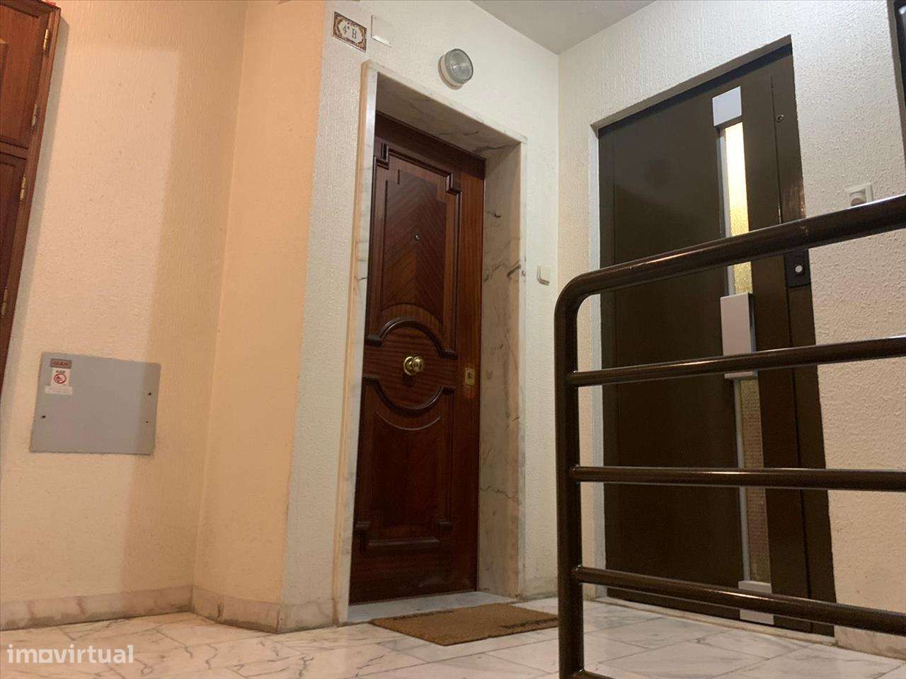 Apartamento T3 em Rio de Mouro, Sintra - 115m² com Elevador - Grande imagem: 5/6