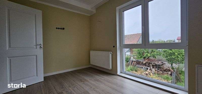 Vand casa insiruita - Imagine principală: 4/6