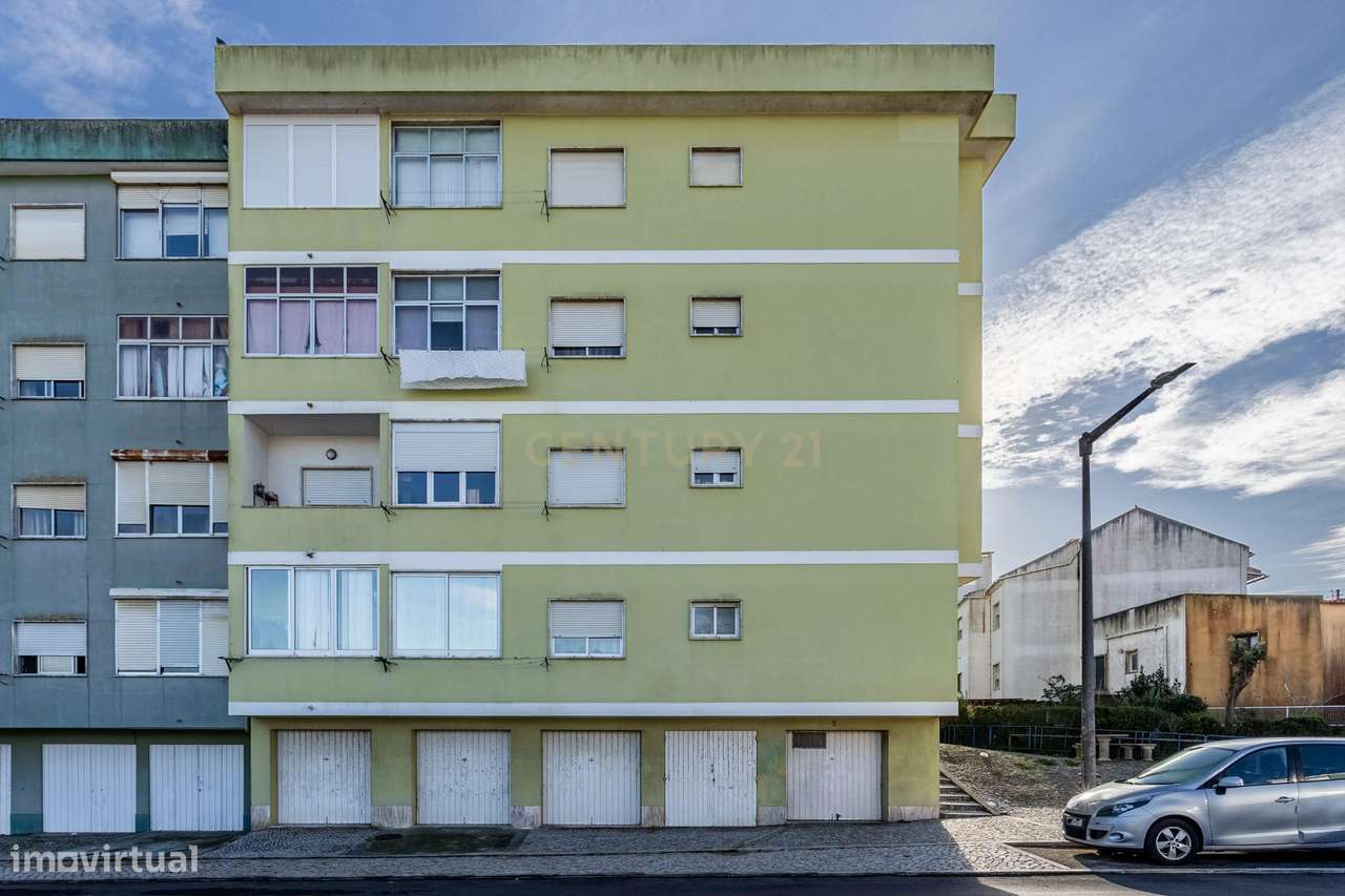 Apartamento T3 com garagem Box em Algueirão Mem Martins-21