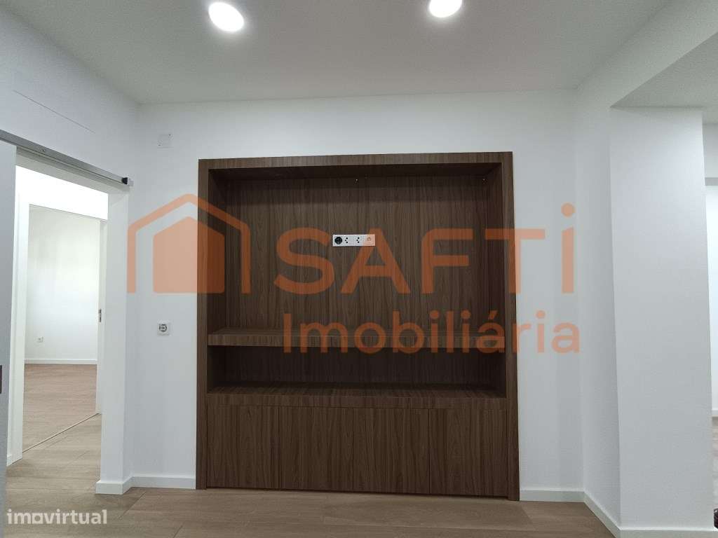 Moradia T3 em Riachos, Torres Novas - Grande imagem: 4/33