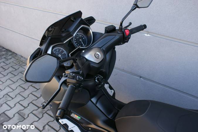 Yamaha X-max - 13