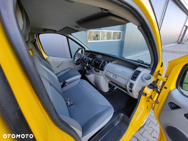 Opel Vivaro - 9