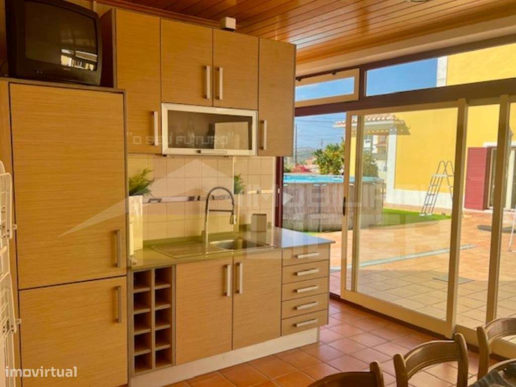 Moradia Isolada com área bruta de construção de 309,92 m² em Casais... - Grande imagem: 4/28