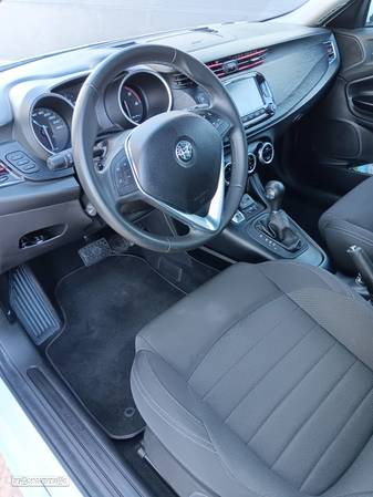 Alfa Romeo Giulietta 1.6 JTDm Super TCT - 4