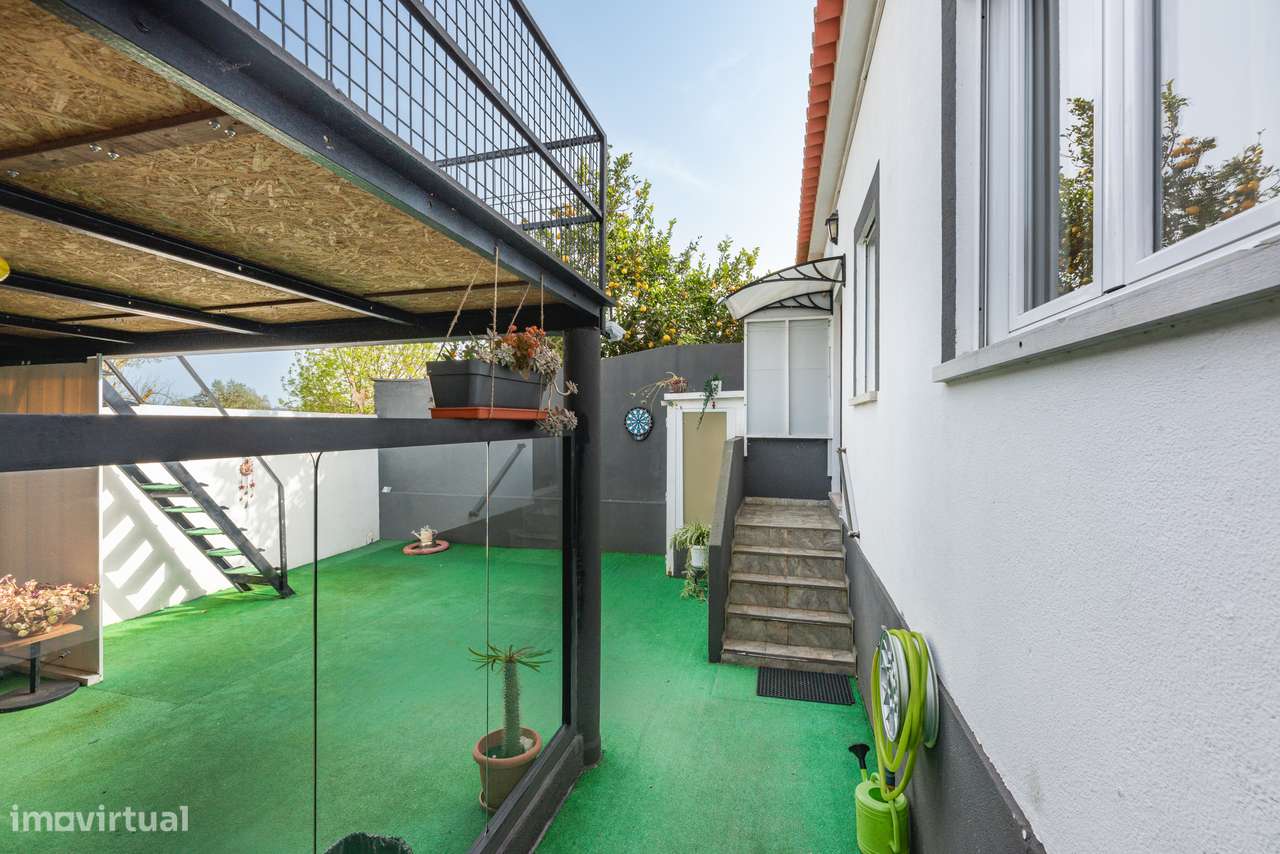 MORADIA T3 TRANSFORMADA EM T2 | GARAGEM | 221M2 | ARRUDA DOS VINHOS-48