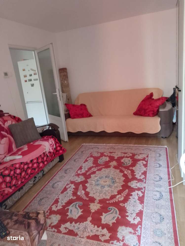 De Vanzare Apartament cu 2 camere zona Radu Negru - Imagine principală: 2/9