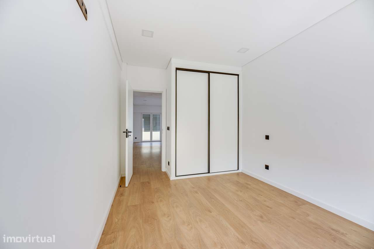 APARTAMENTO T3 | TOTALMENTE REMODELADO | SÃO JOÃO DA TALHA | LOURES-12