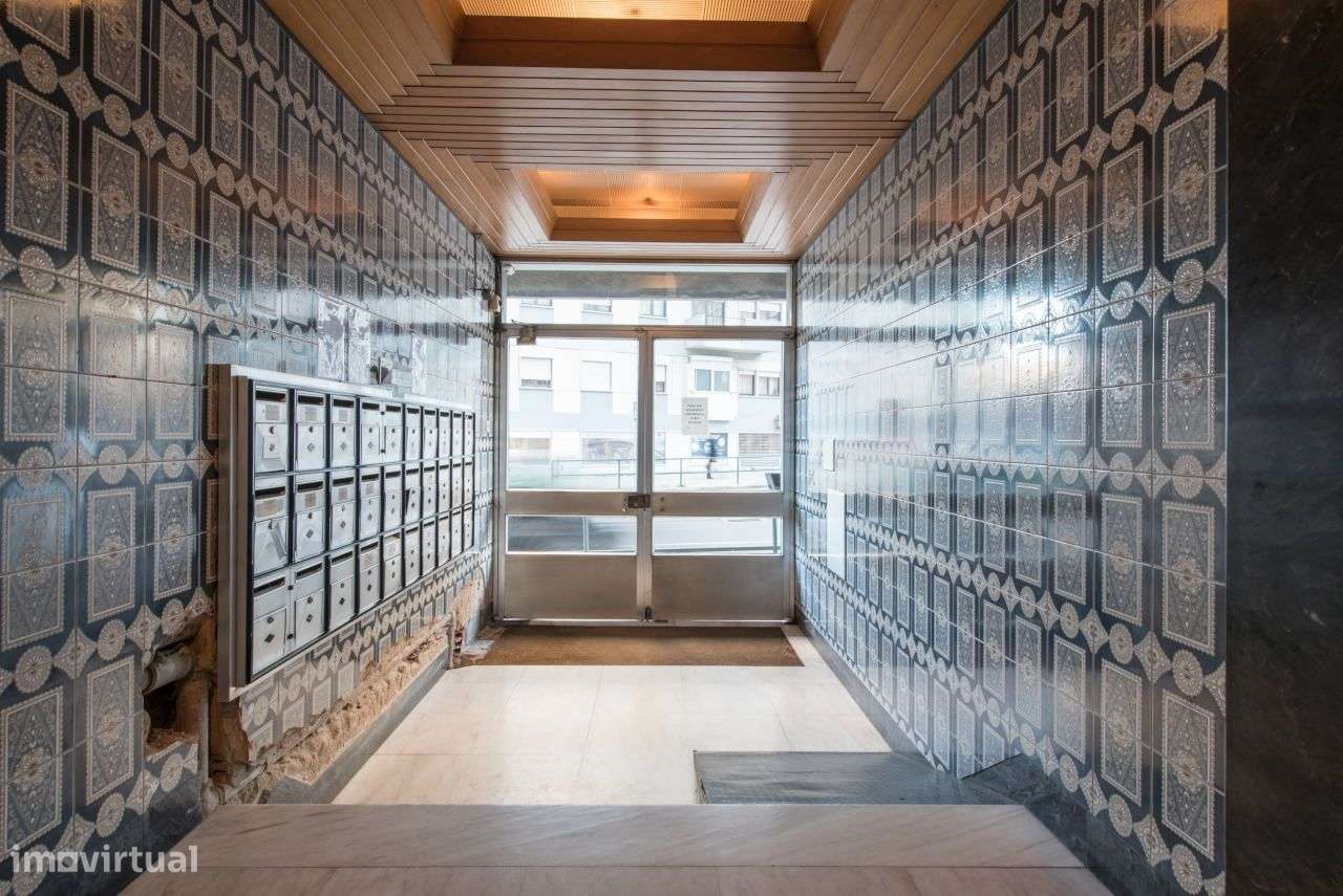 STUDIO junto Hosp Luz, centro comercial Colombo e metro - Grande imagem: 3/15