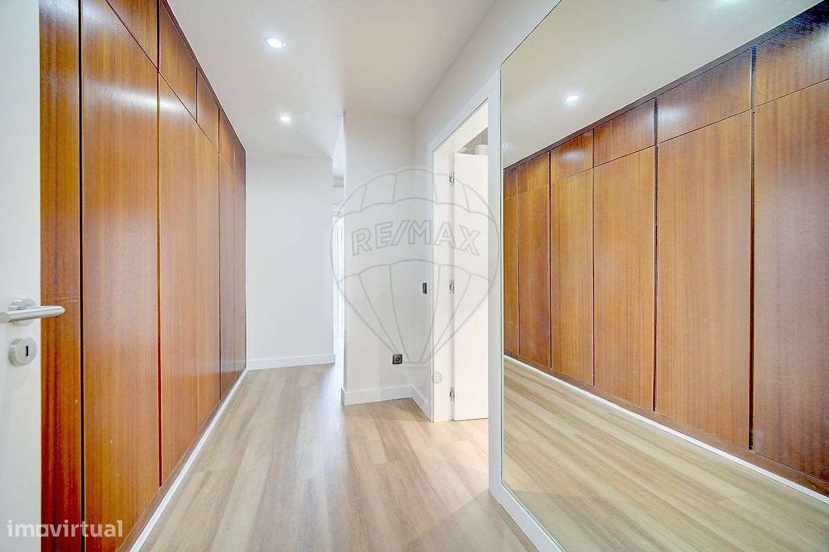 Moradia T5 para venda-16