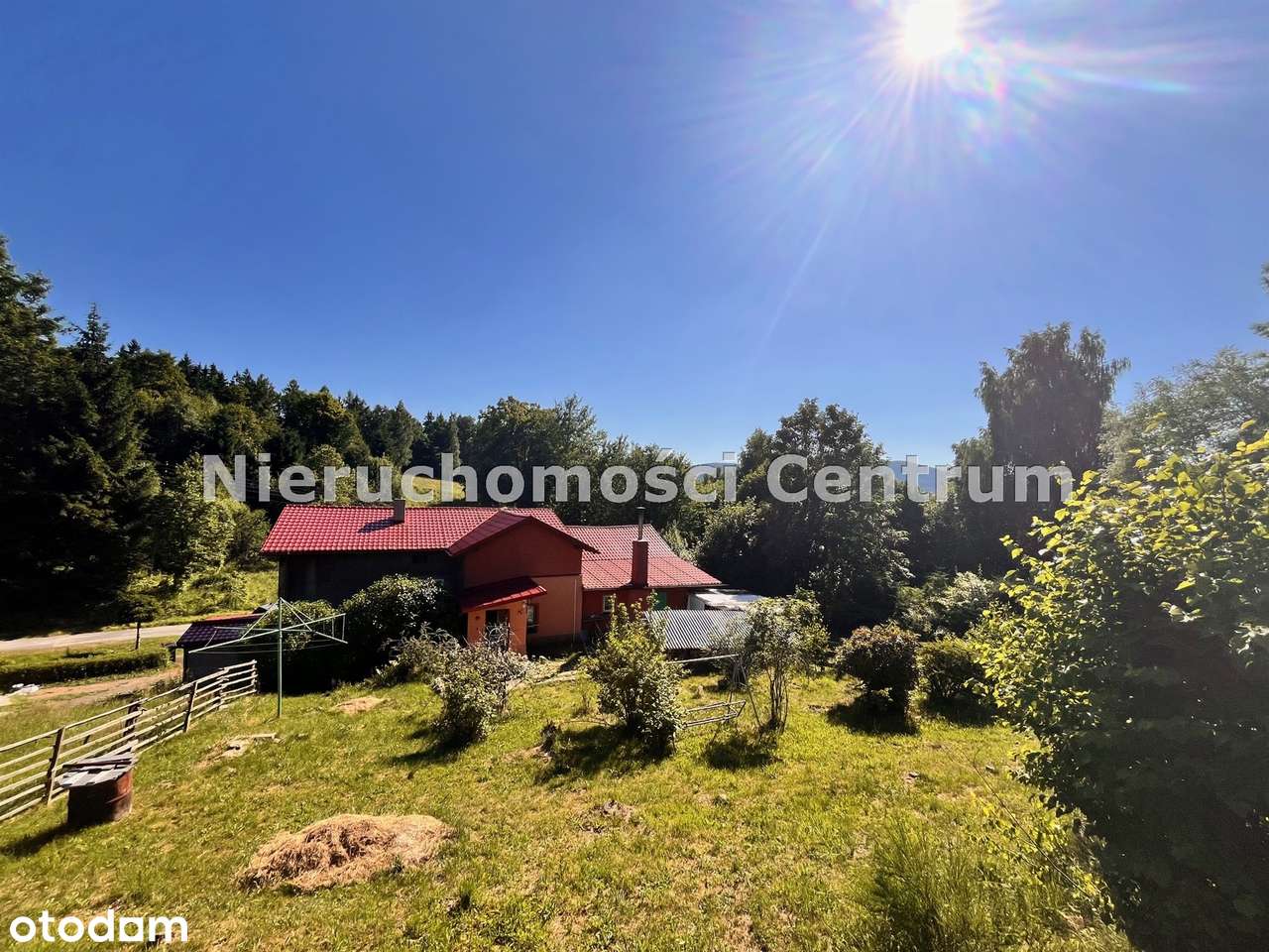 Piętro domu dwurodzinnego u podnóża Gór Sowich-0