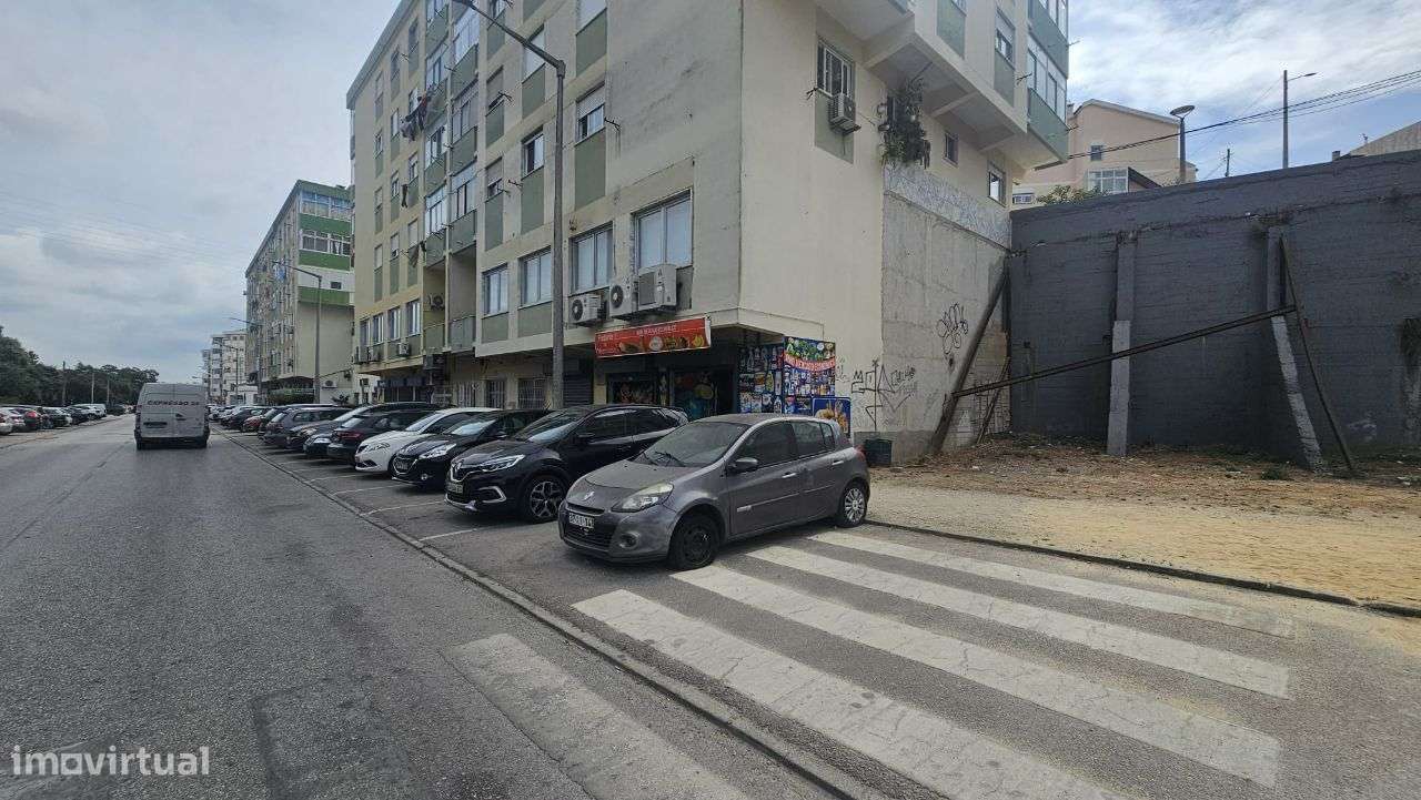 Loja em Alto do Moinho Corroios - Grande imagem: 4/13