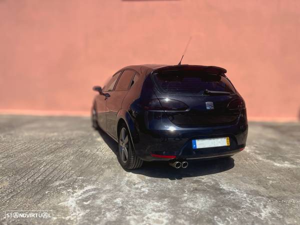 SEAT Leon 2.0 TDI Sport DPF - 4