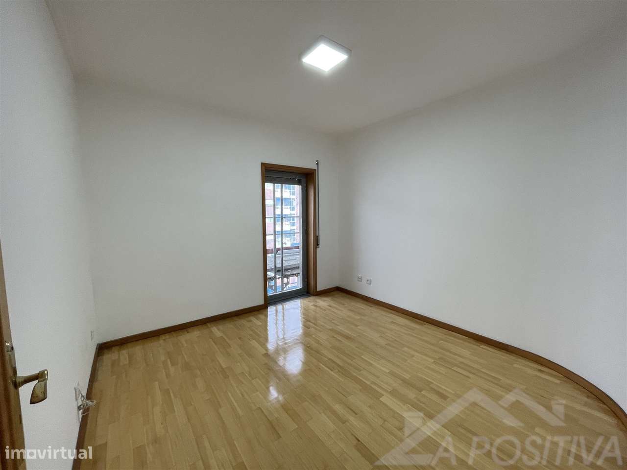 Apartamento T2+1 Venda em São João da Madeira,São João da Madeira-12