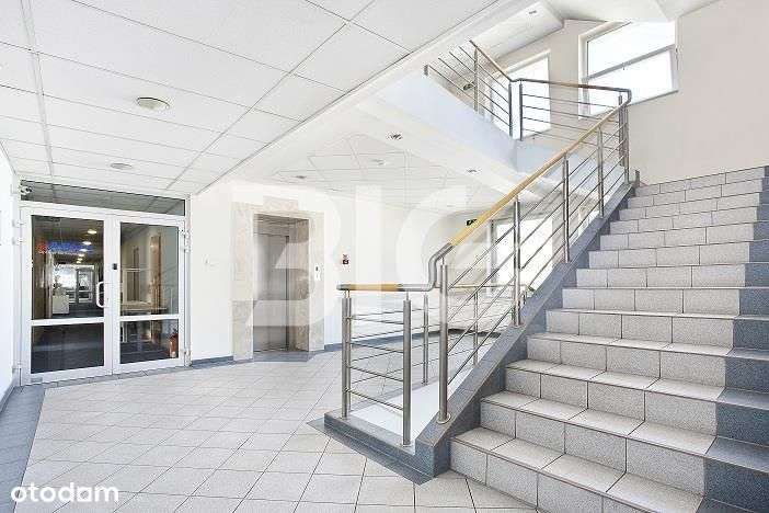 Biura w centrum Gdyni. Miejsca postojowe - Pełny obrazek: 2/6