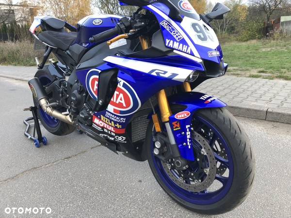 Yamaha R1 - 14