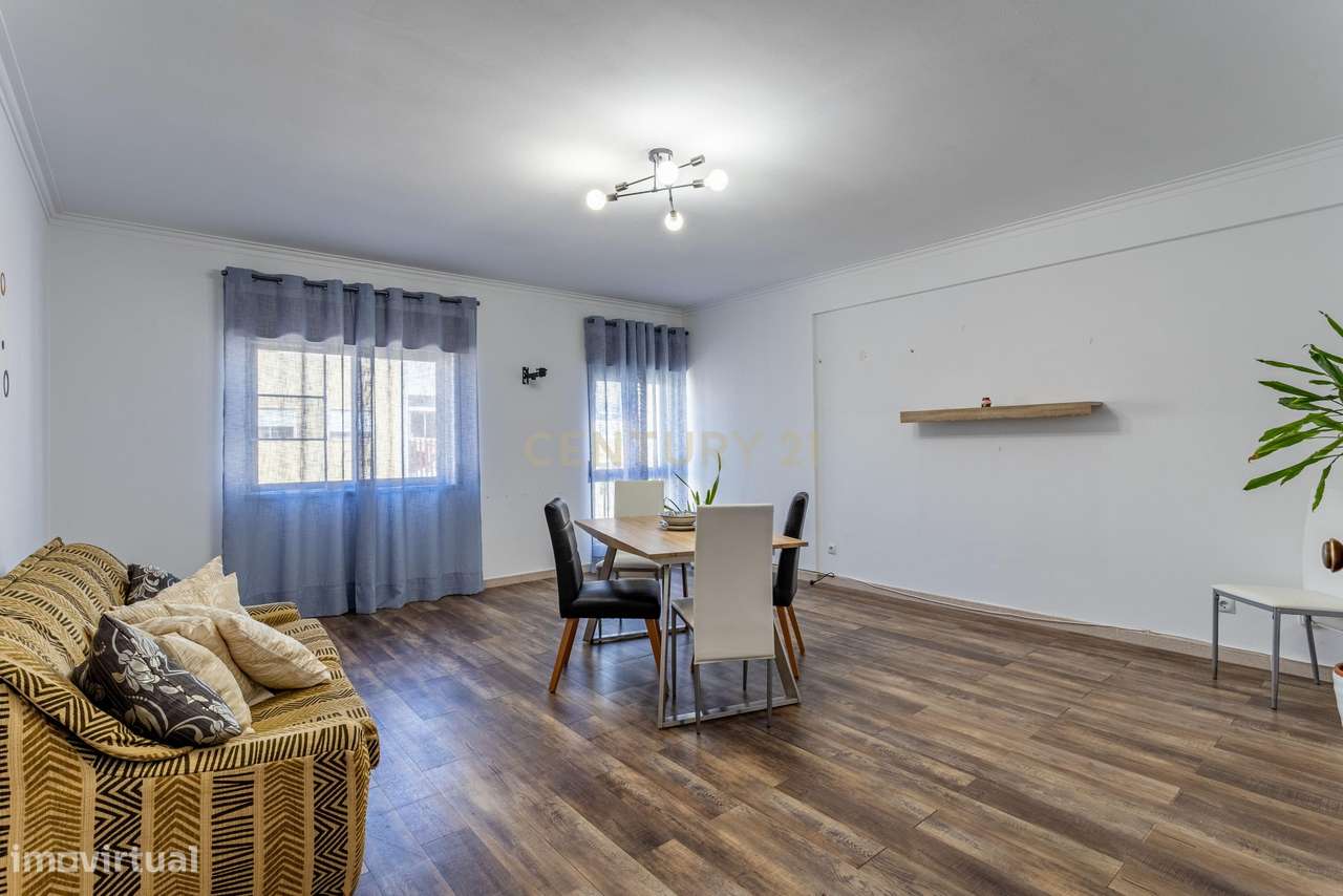 Apartamento T3 no coração de Belas - Grande imagem: 4/28