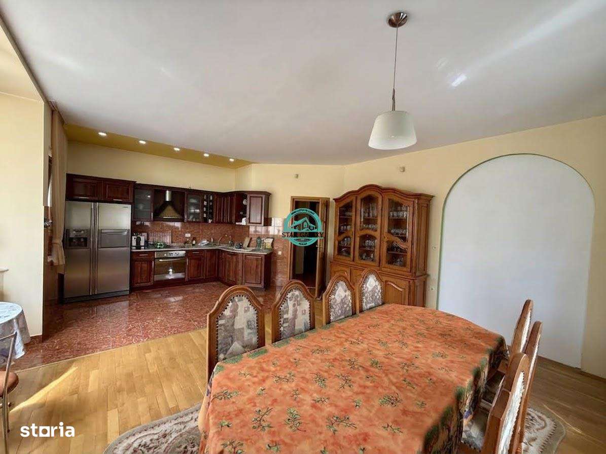 Casa cu 8 camere de vanzare, teren 1263 mp, in Sangeorgiu de Mures-4