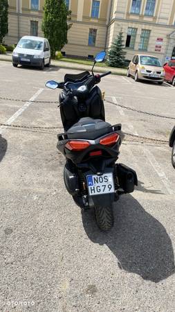 Yamaha X-max - 3