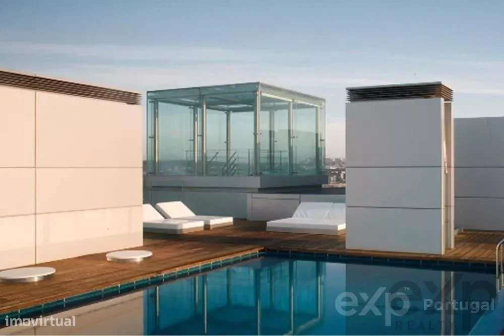 Fantástico apartamento T4 no edifício Sky Restelo - Grande imagem: 1/18