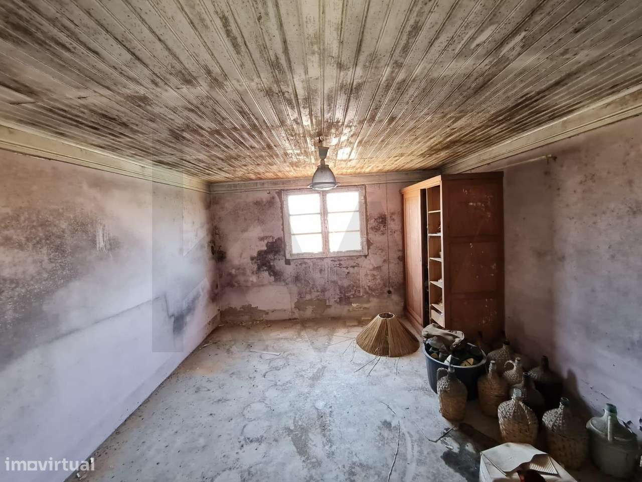 Moradia  com Terreno Urbano e Rústico  | 3.147 m2 |  Vimieiro, Santa C-34