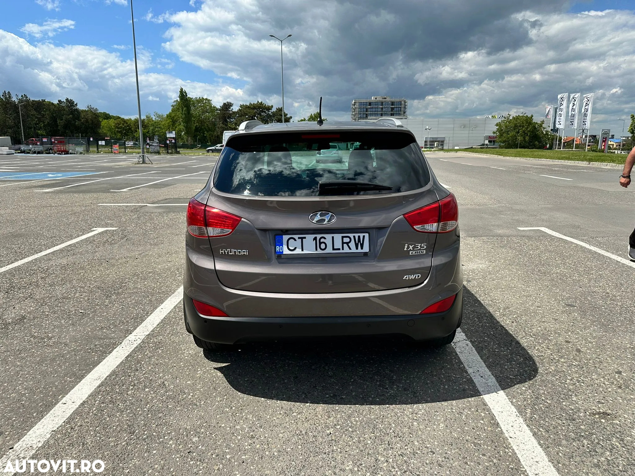 Hyundai ix35 2.0 CRDI High 4WD GLS Aut. Premium - 8