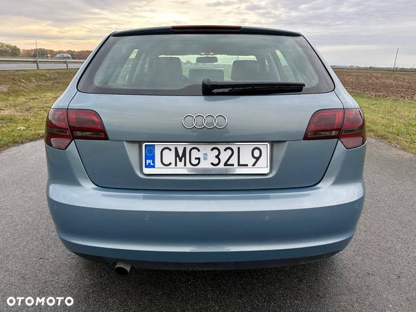 Audi A3 1.6 Ambiente - 14