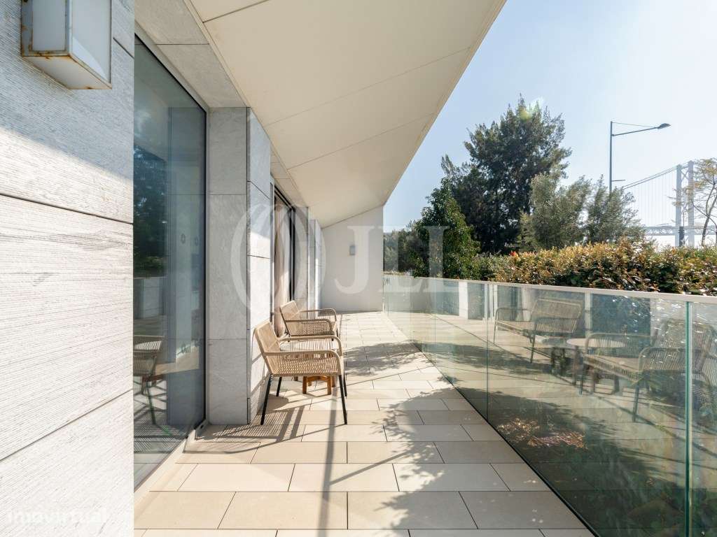 Apartamento T1 Com Terraco No Hyatt Regency Junqueira Lisboa