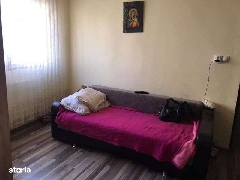 Vând apartament in gherla  pret negociabil - Imagine principală: 5/8
