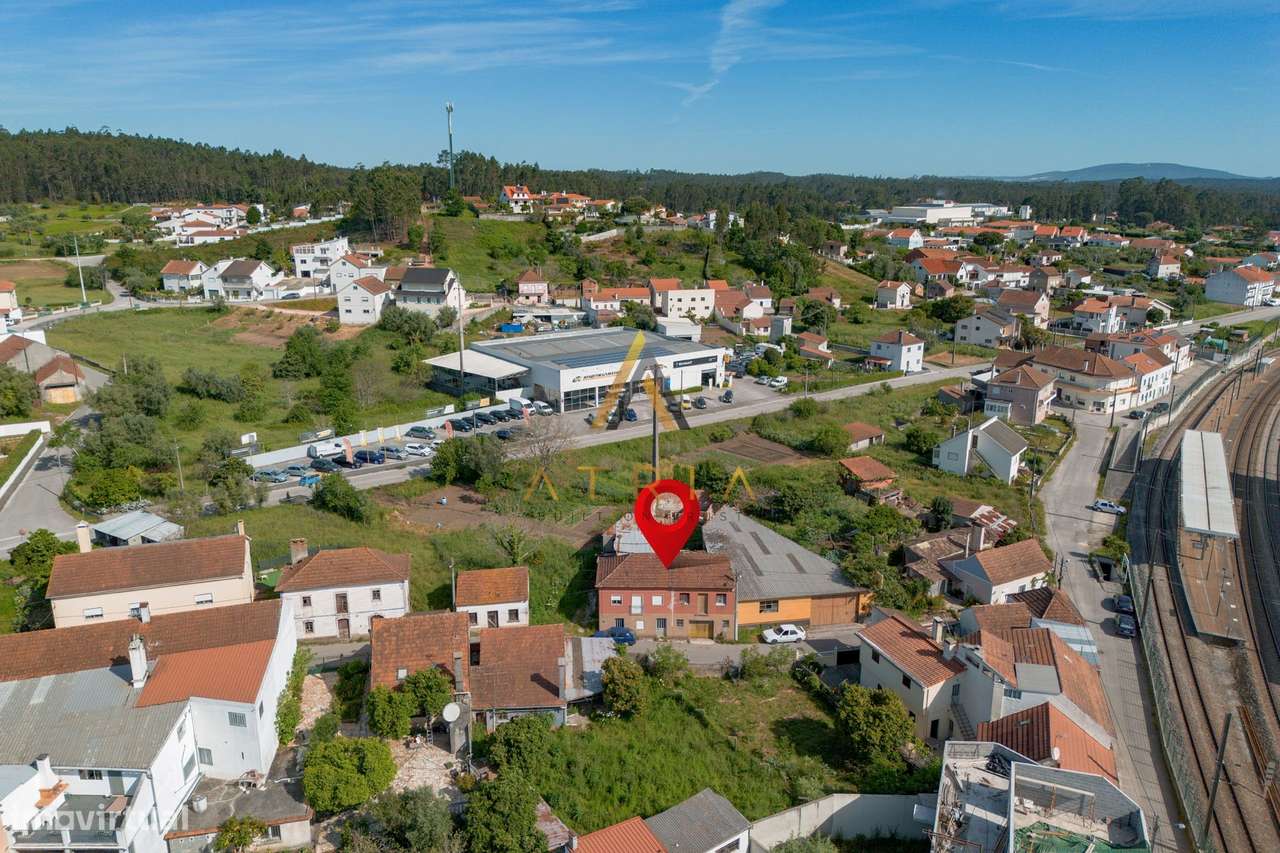 Moradia para Recuperar | Anexos | Garagem | Albergaria dos Doze, Pomba-16