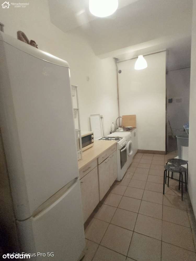 Dom -  idealny zarówno do zamieszkania, jak i prow-12