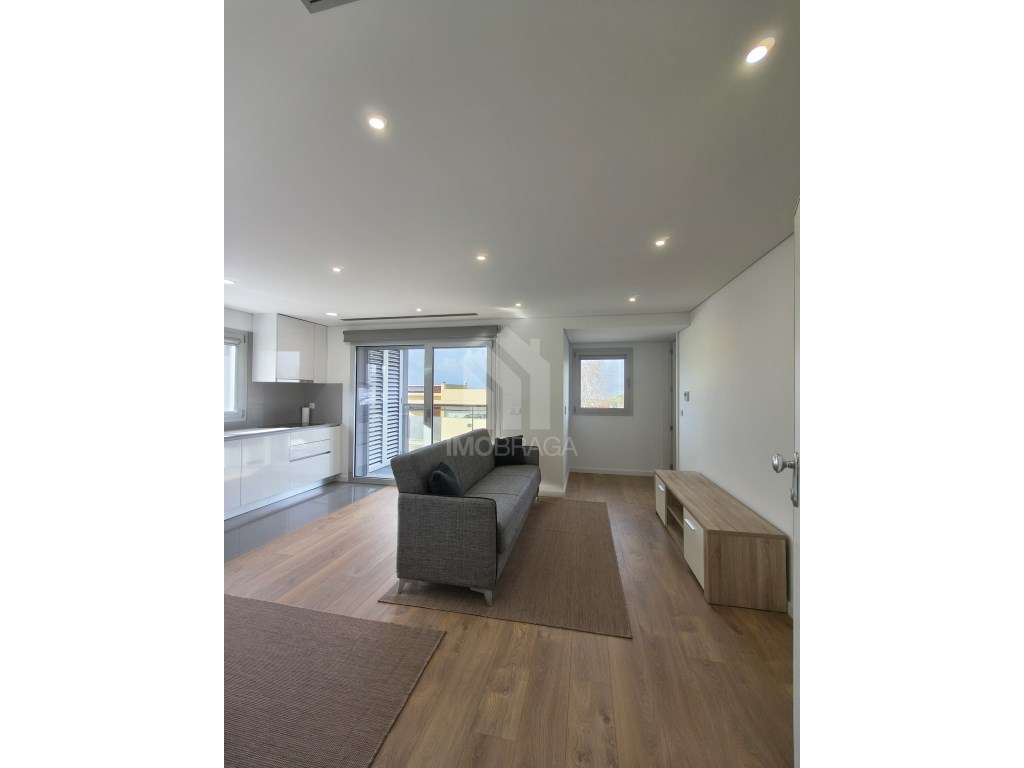 Apartamento T1 Novo - Grande imagem: 2/18