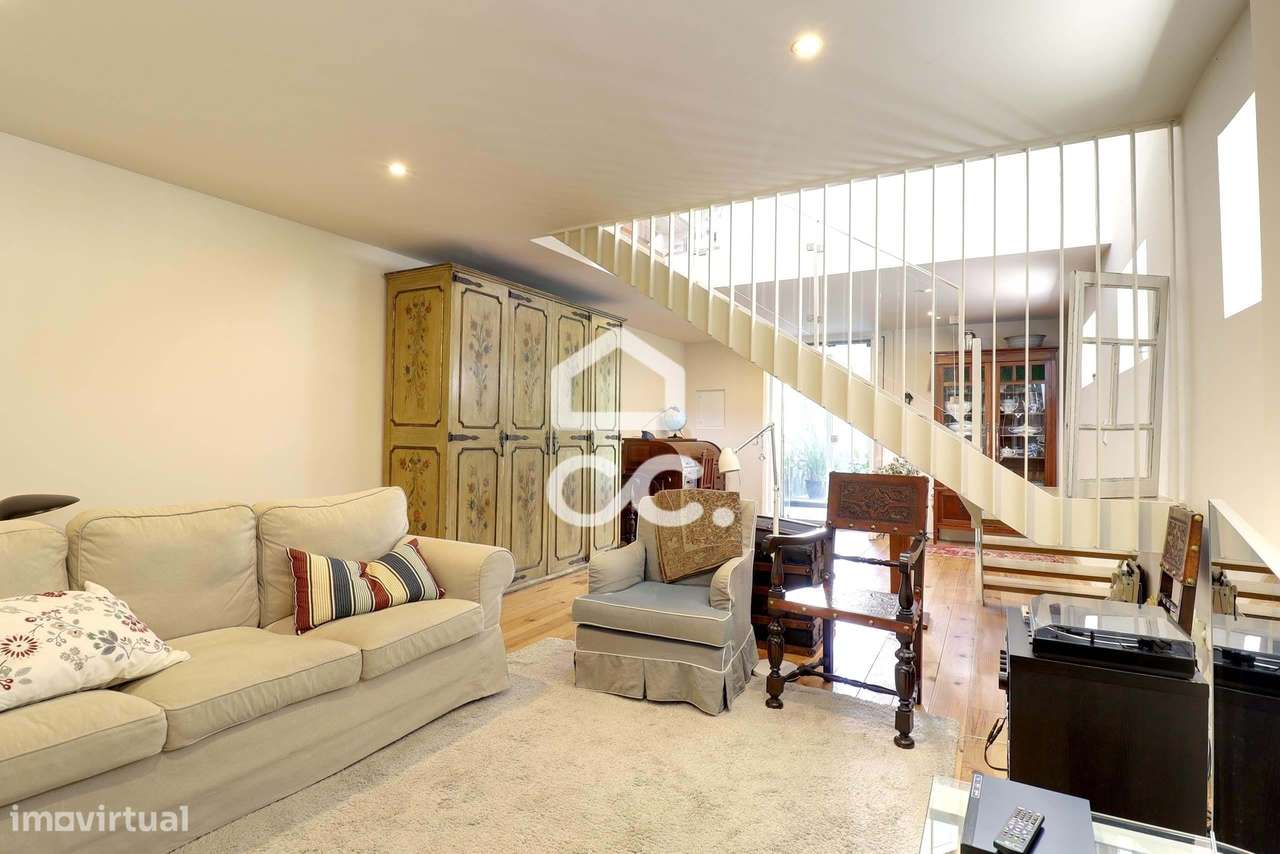 Moradia Clássica Renovada no Coração do Porto – Conforto e Elegância n - Grande imagem: 4/13