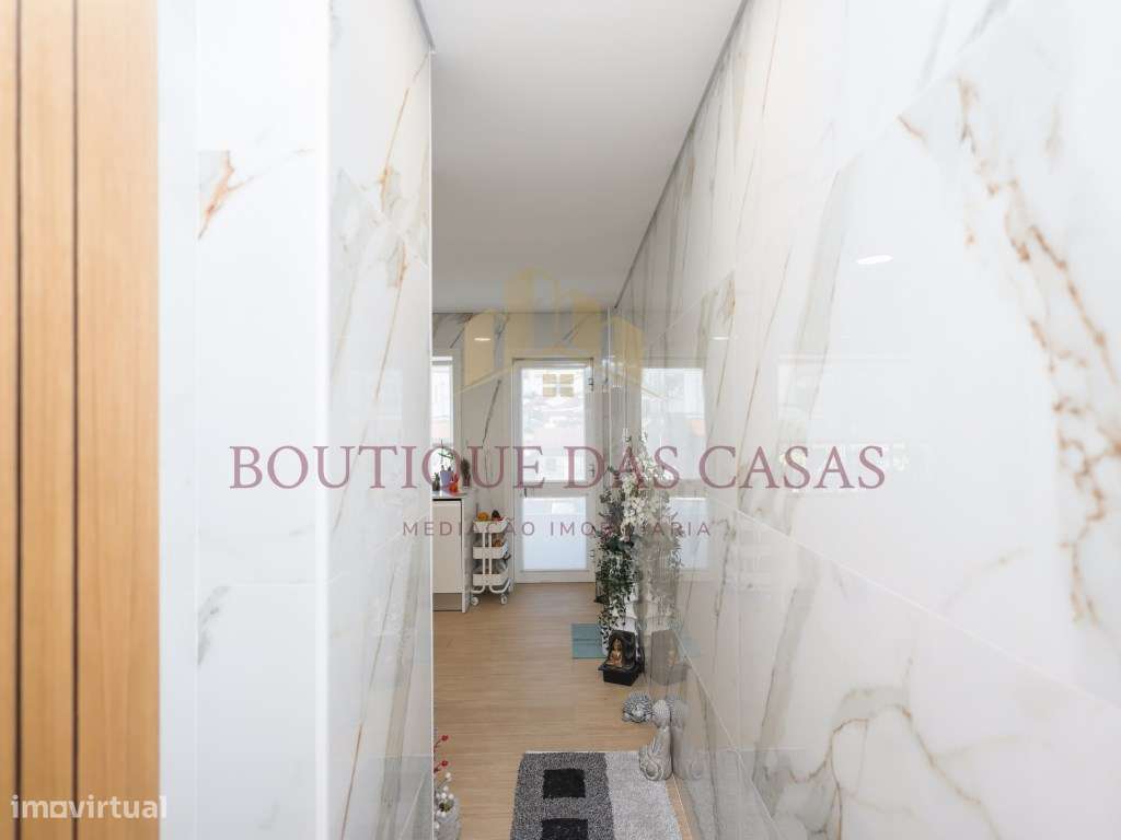 T3 Último Piso com Elevador | Remodelado | 3 Frentes | Muita Luz | ...-15