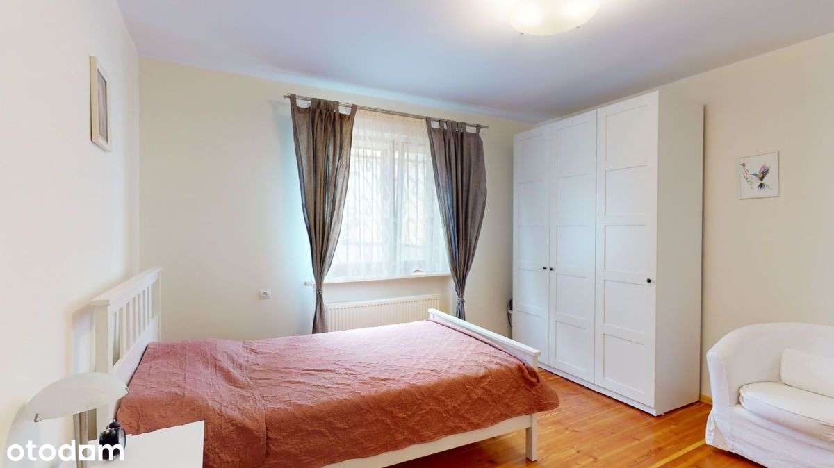 Dom 2 rodzinny z miejscem na działalność.-16