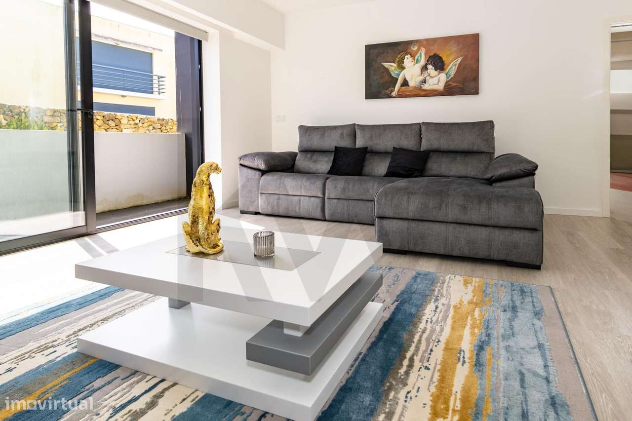 Apartamento T2 em condominio Fechado com piscina, Ponta DElgada - Ilha - Grande imagem: 5/33