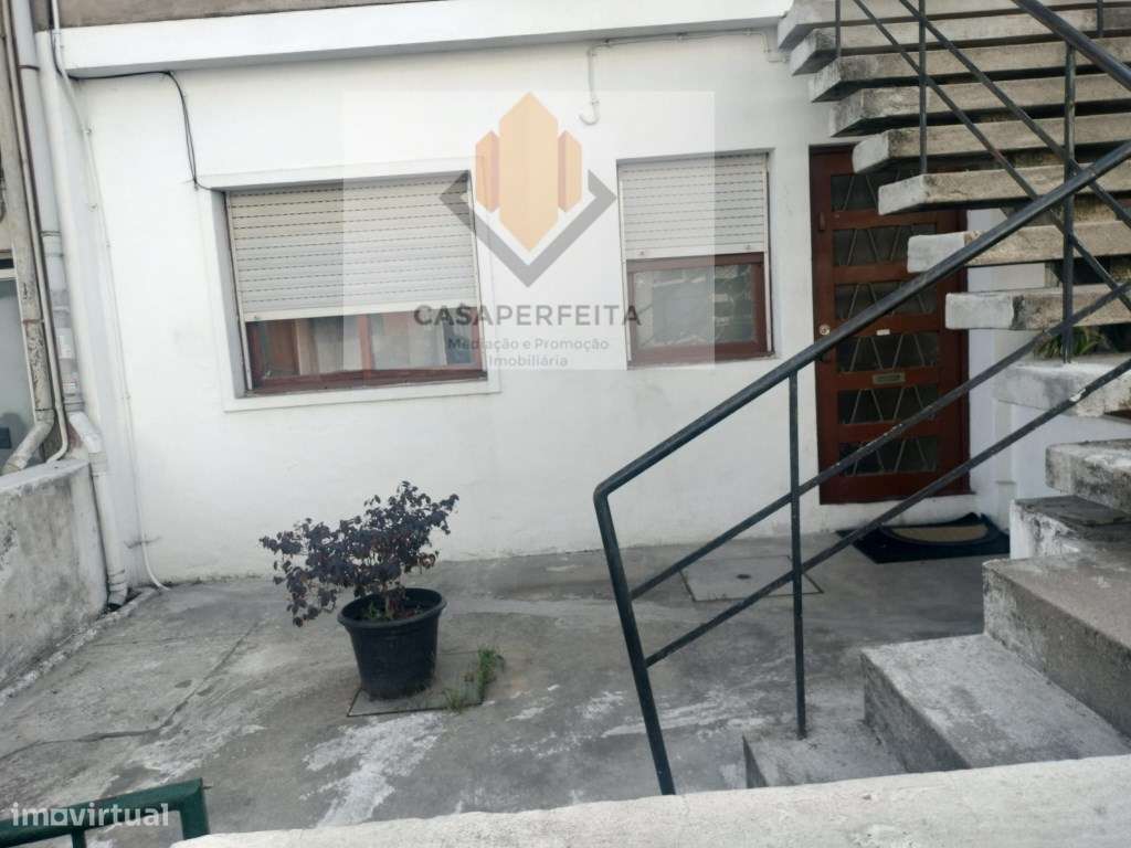 Apartamento T1 +1 com espaço exterior - Oliveira do Douro-14