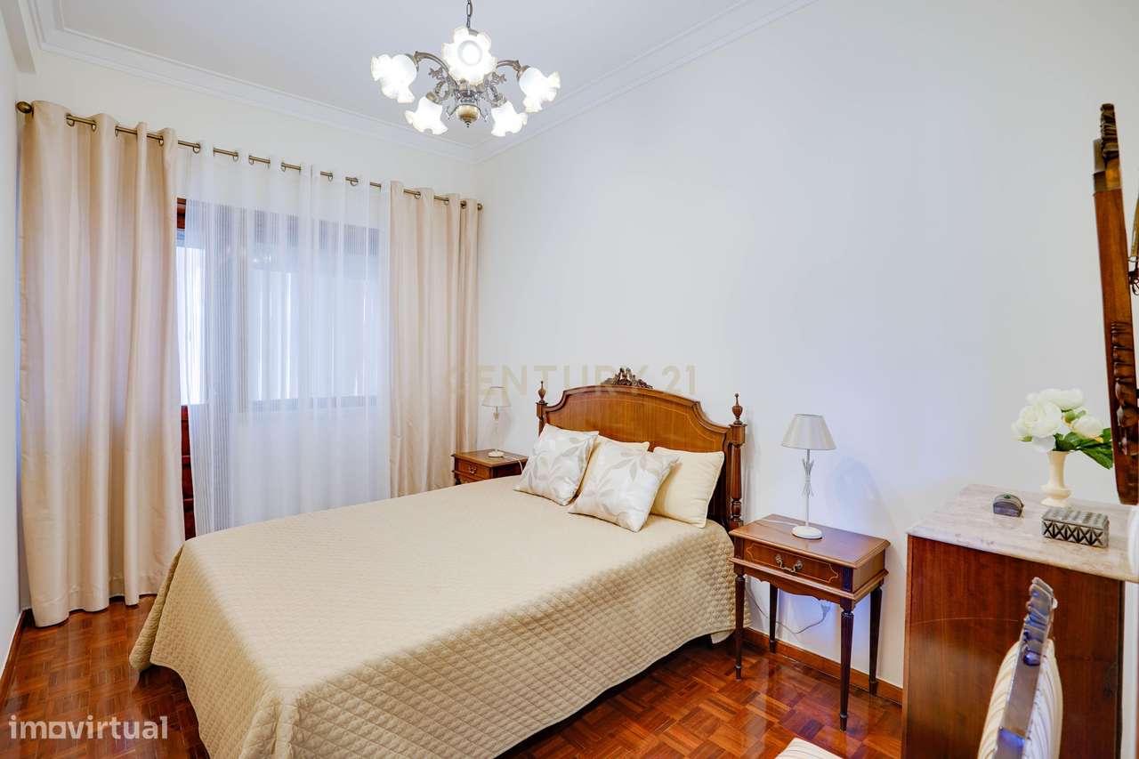 Oportunidade de investimento T2+T2 na Costa da Caparica - Grande imagem: 4/47