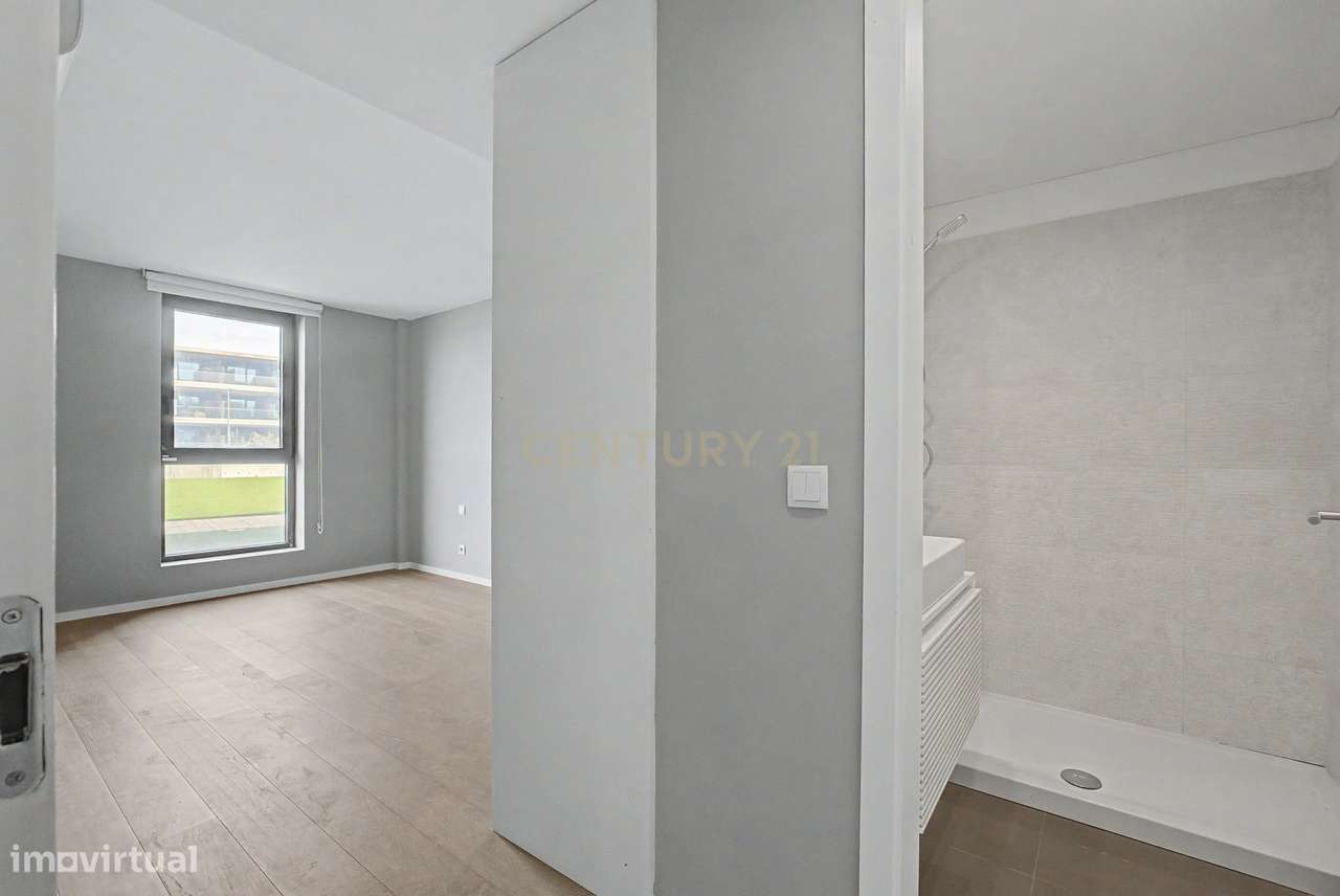 Apartamento T4 Exclusivo em Primeira Linha de Mar | Canidelo-12