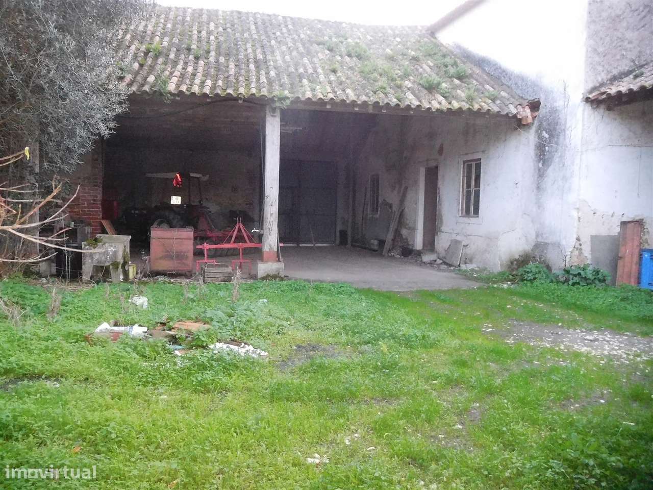 Quinta com Moradia T5 / Restaurar / Carvide / Leiria-9