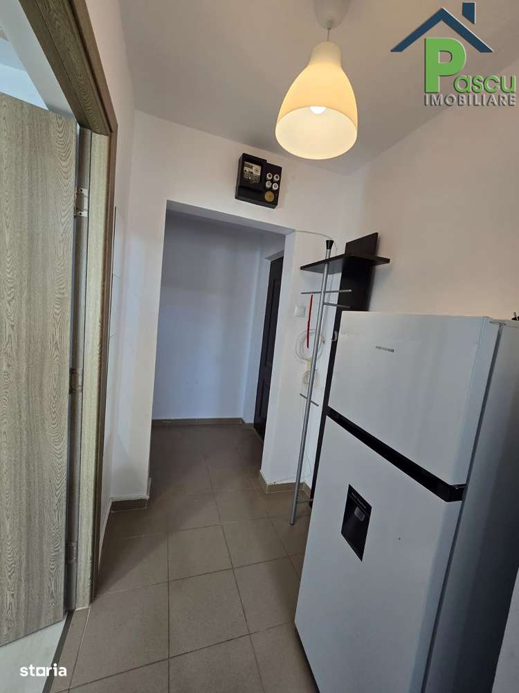 2 camere Eroii Revolutiei, int. Targu Frumos, mobilat, 37 mpu-11