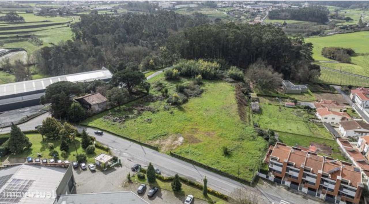 Terreno à venda em Vila Nova de Famalicão - Grande imagem: 4/8