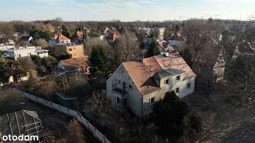 Dom, 10 pok. – Krzyki, ul.Okólna, działka 897 m²